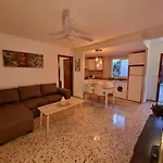 En Patio Típico De San Basilio * Córdoba