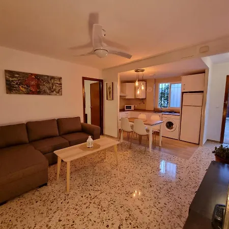 Vivienda Turistica En Tipico Patio Cordobes San Basilio * Córdoba